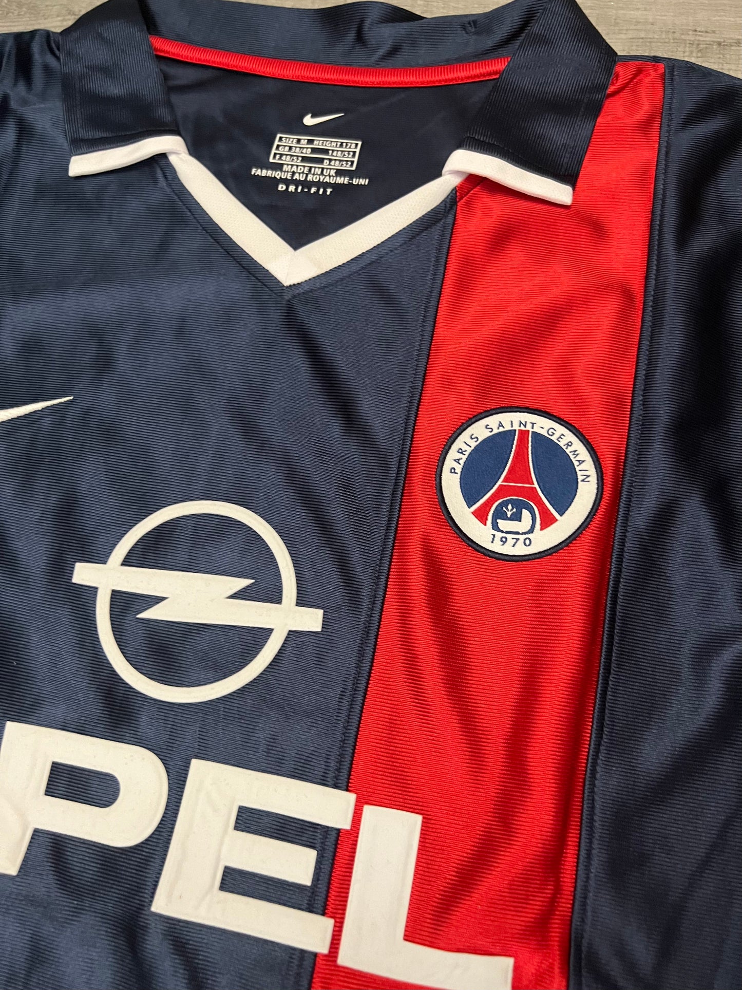 2001-02 - PSG HOME | RETRO