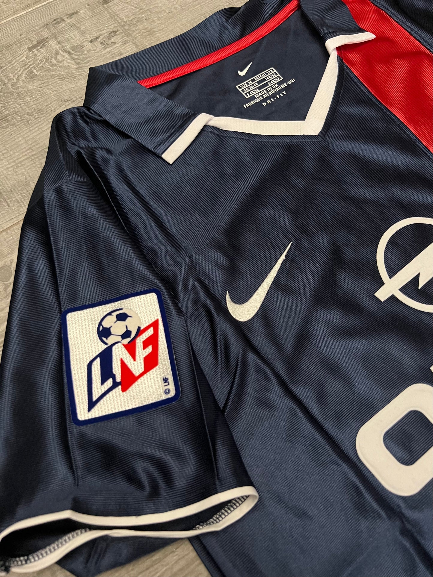 2001-02 - PSG HOME | RETRO