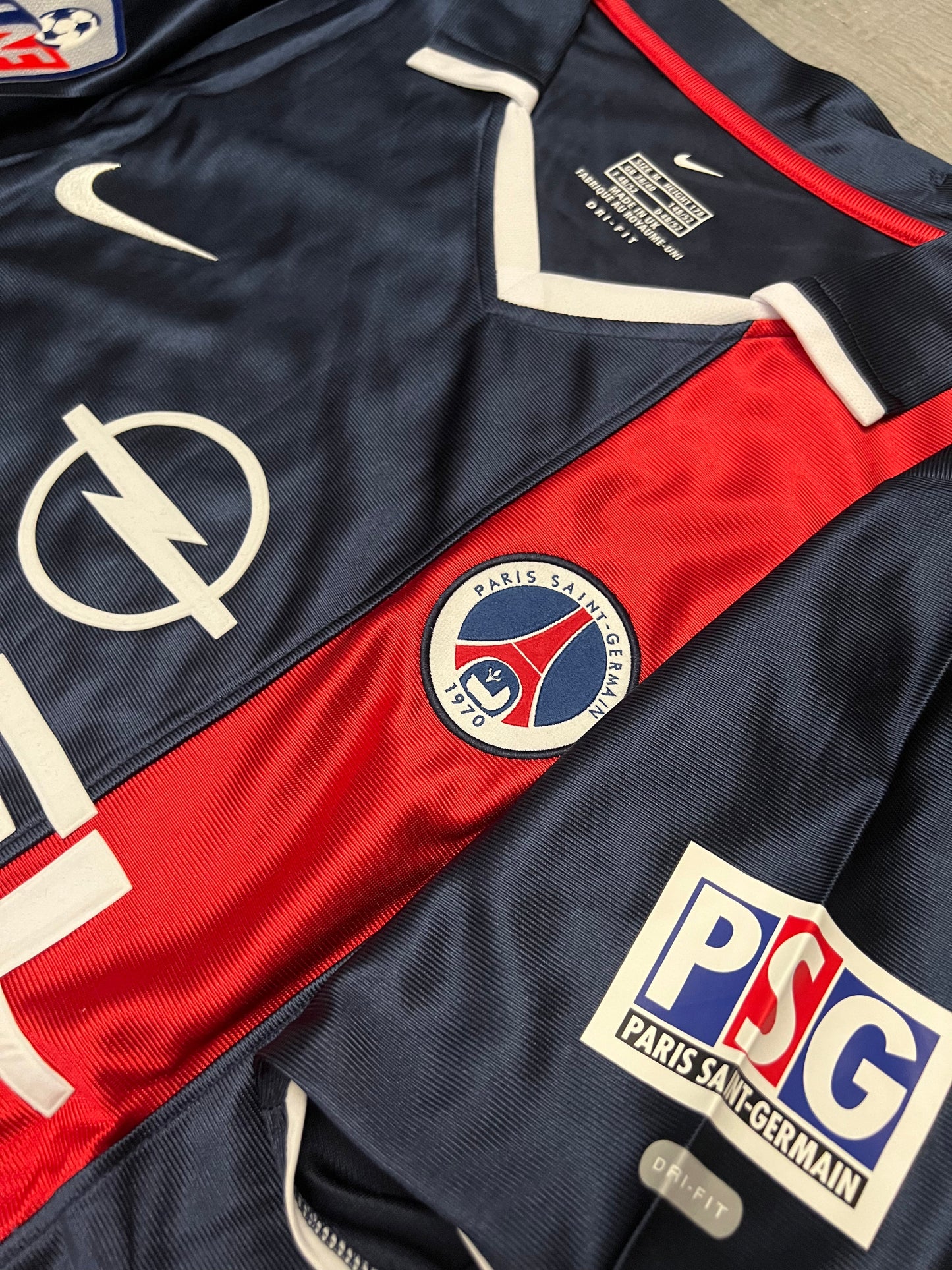 2001-02 - PSG HOME | RETRO