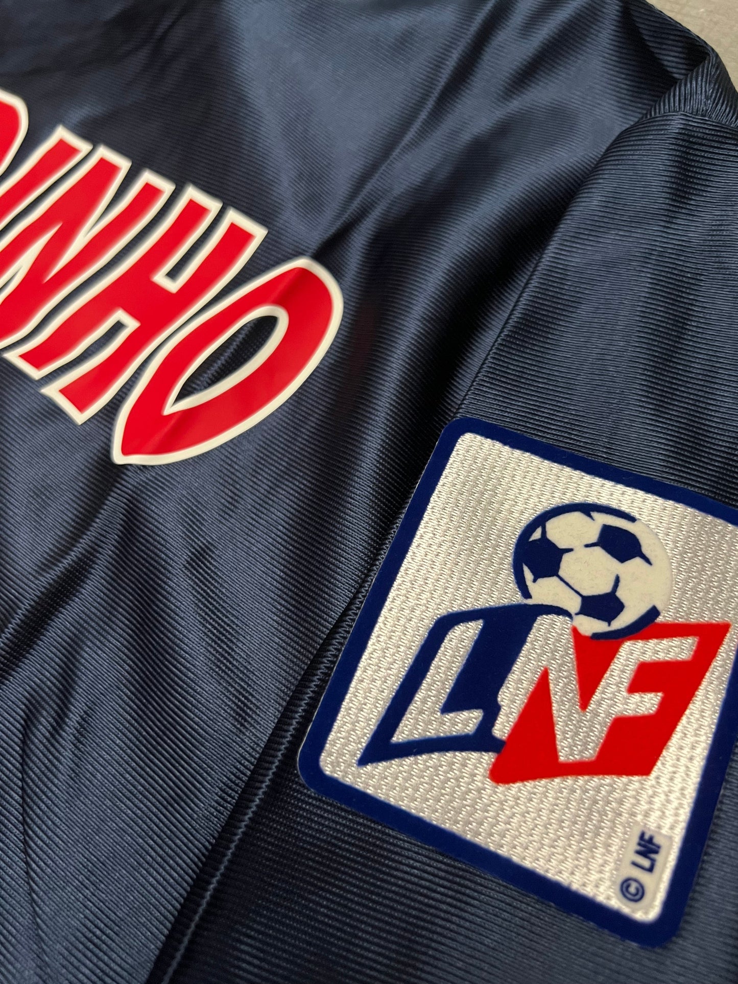 2001-02 - PSG HOME | RETRO